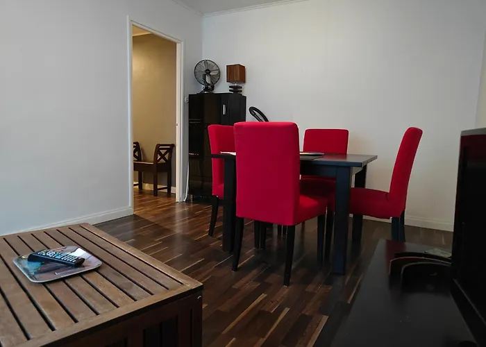 Livingroom And One Bedroom In Trendy Kallio Area Lägenhet *